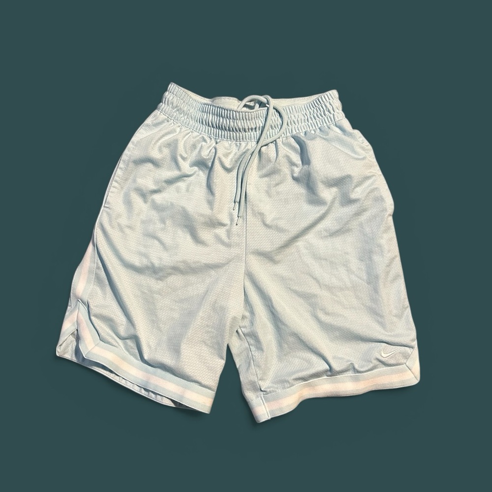 Nike Men’s Light Blue Athletic Mesh Basketball Shorts